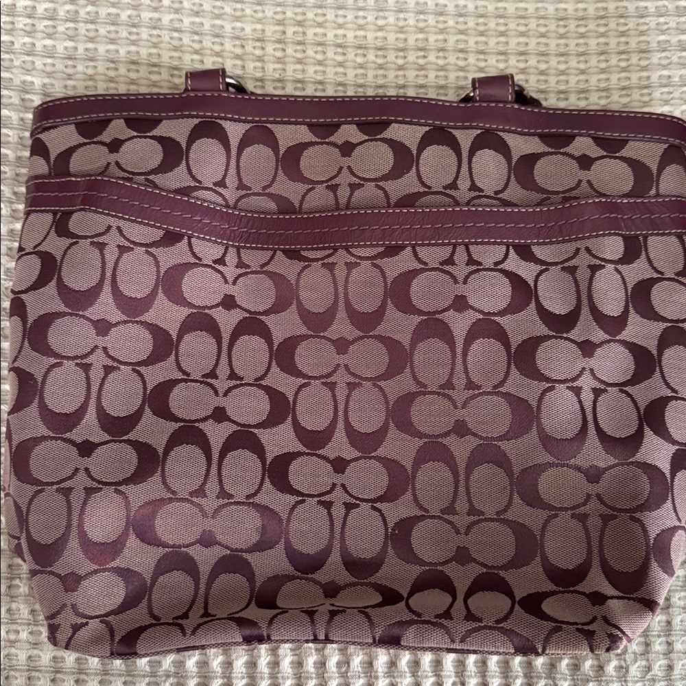 Coach Burgundy and Pink Shoulder Bag - Picture 4 of 11